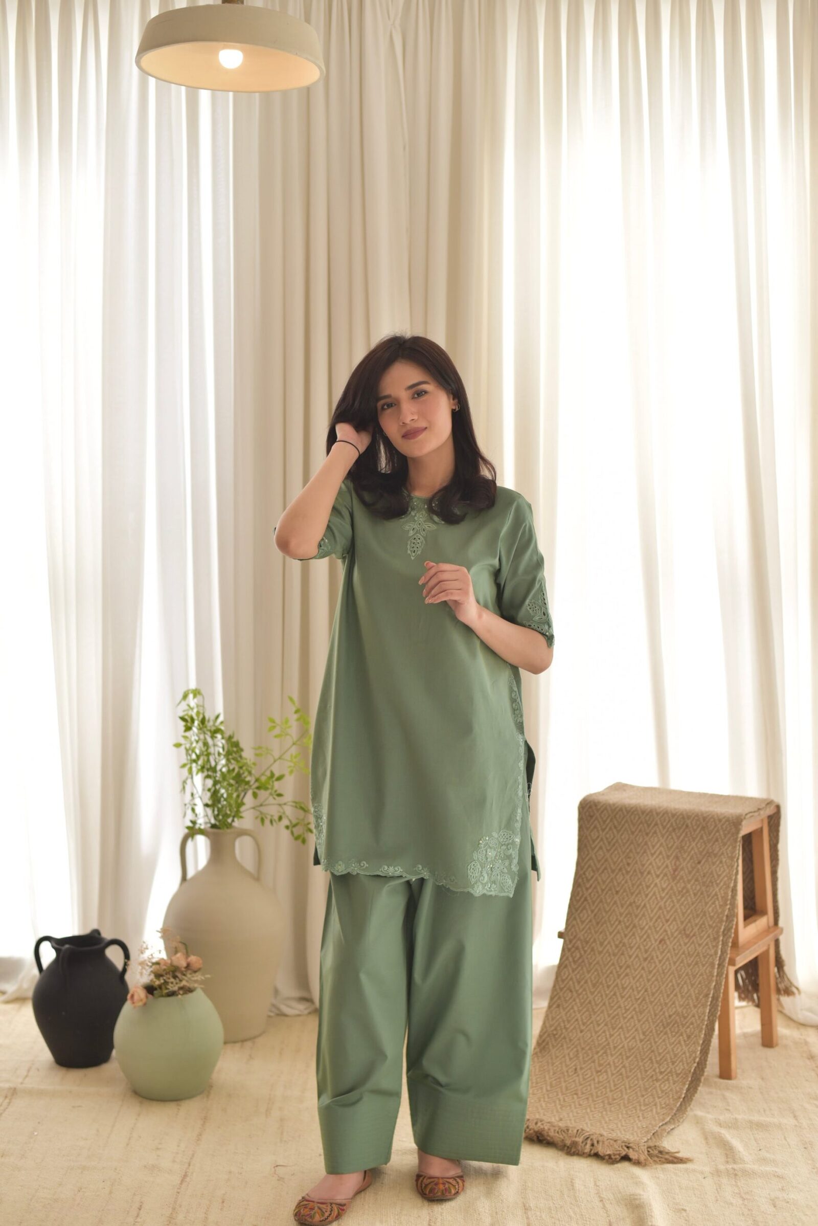 Zola-Farshi-Set-Embroidered-By-RS-Fashion-4-scaled-2.jpg