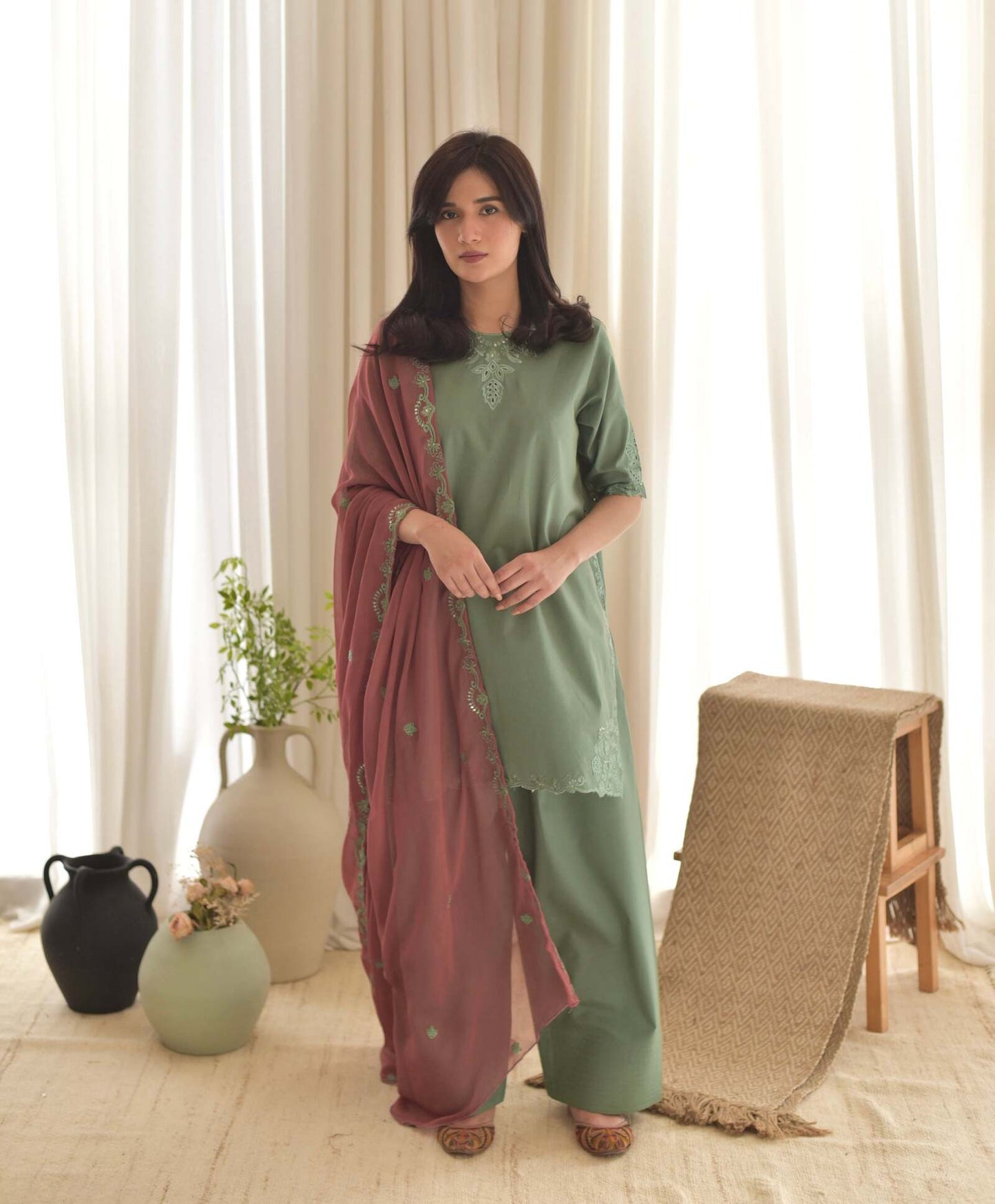 Zola-Farshi-Set-Embroidered-By-RS-Fashion-8-1.jpg