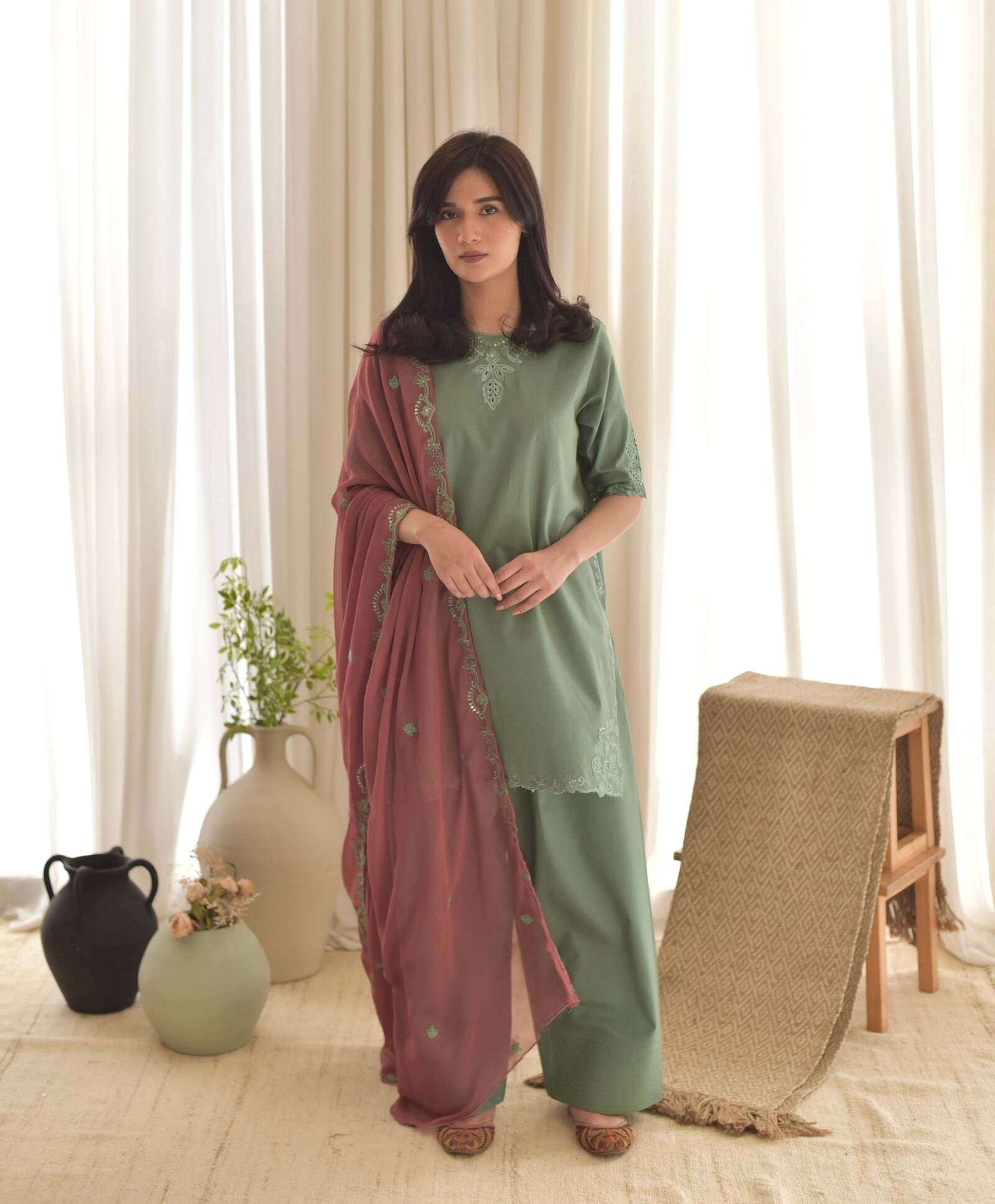 Zola-Farshi-Set-Embroidered-By-RS-Fashion-8-1.jpg