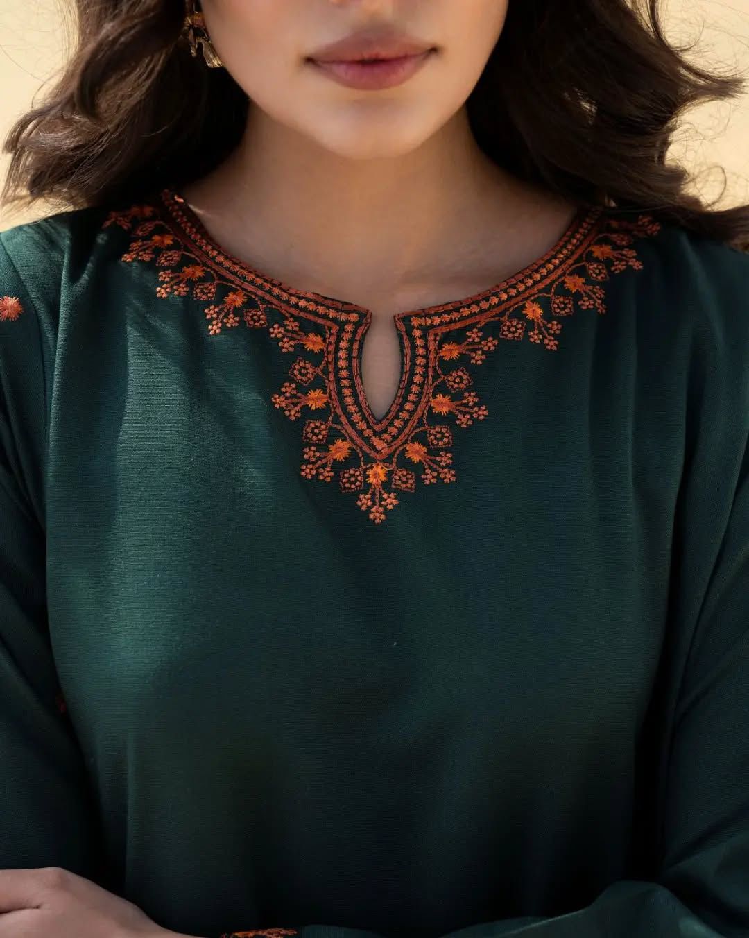 Green-Pocket-2-Piece-–-URGE-Embroidered-Lawn-Set-BY-RS-Fashion-1-1.jpg