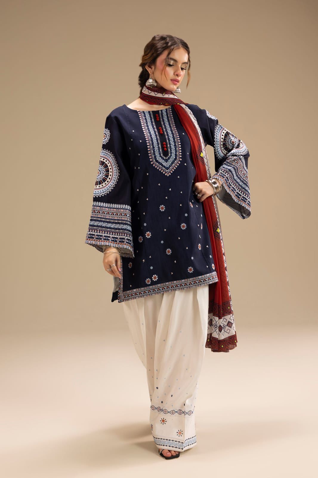 Embroidered-Dhanak-3-Piece-Unstitched-Set-–-Rangraiz-Collection-BY-RS-Fashion-3-1.jpg