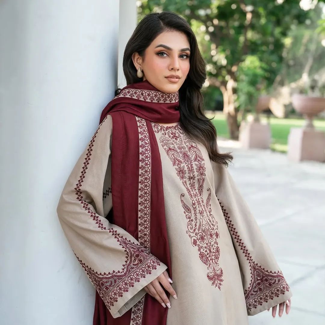 Zara-Embroidered-3-Piece-–-Baroque-Collection-BY-RS-Fashion-3-1.jpg