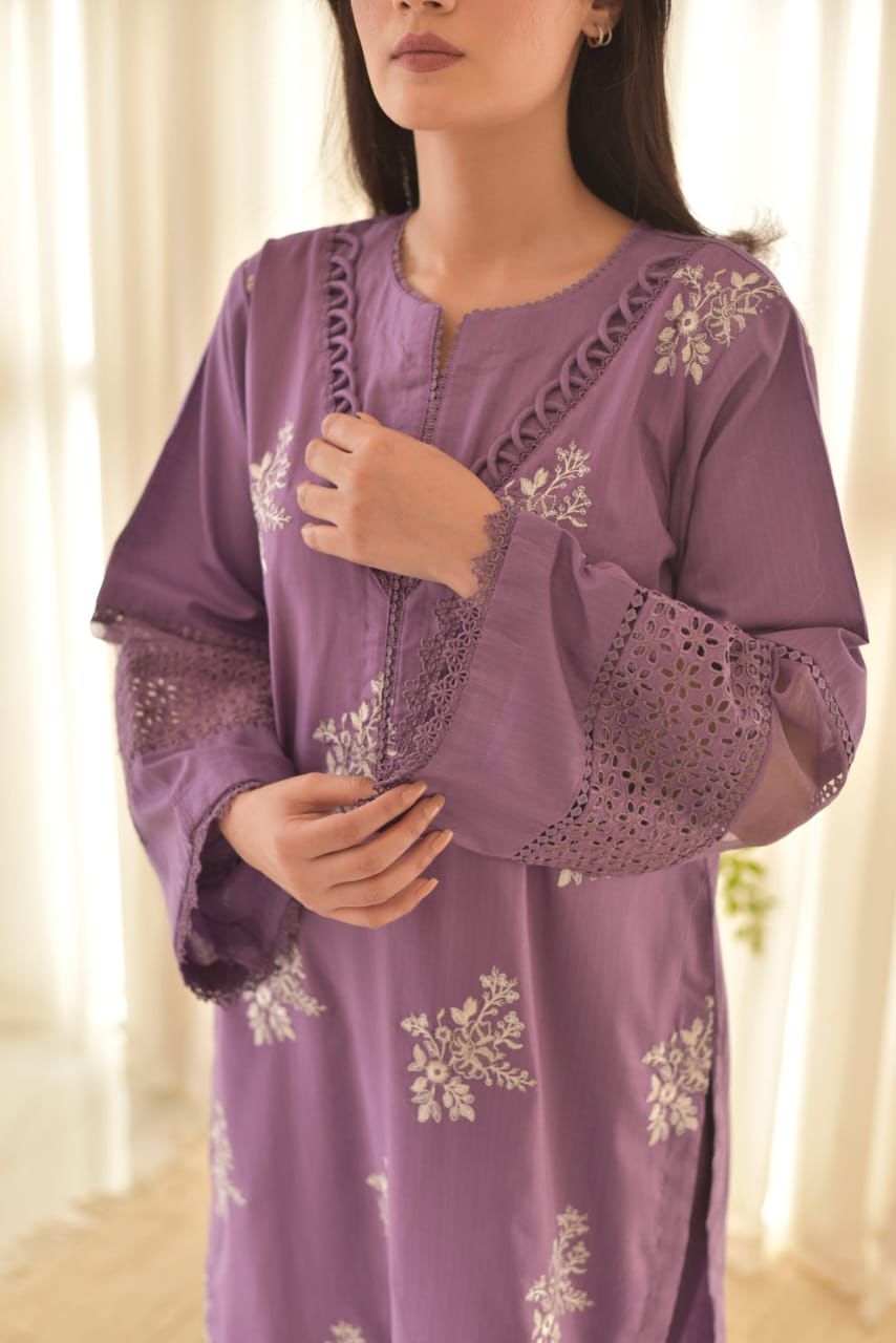 Hooriya-Purple-3PC-–-Juliet-Embroidered-Stitched-Suit-BY-RS-Fashion-4-1.jpg